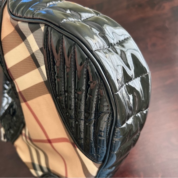 Authentic Vintage Burberry Large Canvas Shoulder Bag w Patent Leather - Picture 11 of 15